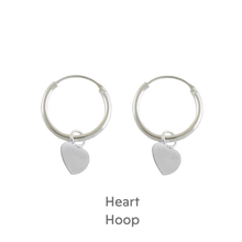 Carica l&#39;immagine nel visualizzatore di Gallery, Boxed Baby Girls Room Silver Earring Card Earrings Crumble and Core   
