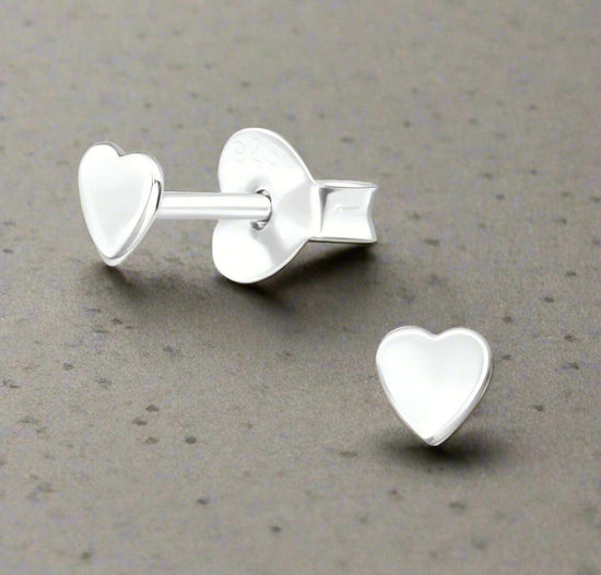 Silver Heart Earrings – Sterling Silver Studs With Polished Finish | Lightweight Gift - Crumble and Core