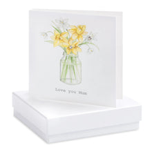 Carica l&#39;immagine nel visualizzatore di Gallery, Boxed Love You Mum Daffodil Earring Card Earrings Crumble and Core White  
