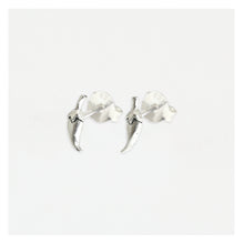 Carica l&#39;immagine nel visualizzatore di Gallery, Boxed Chilli Peppers Earring Card Earrings Crumble and Core   
